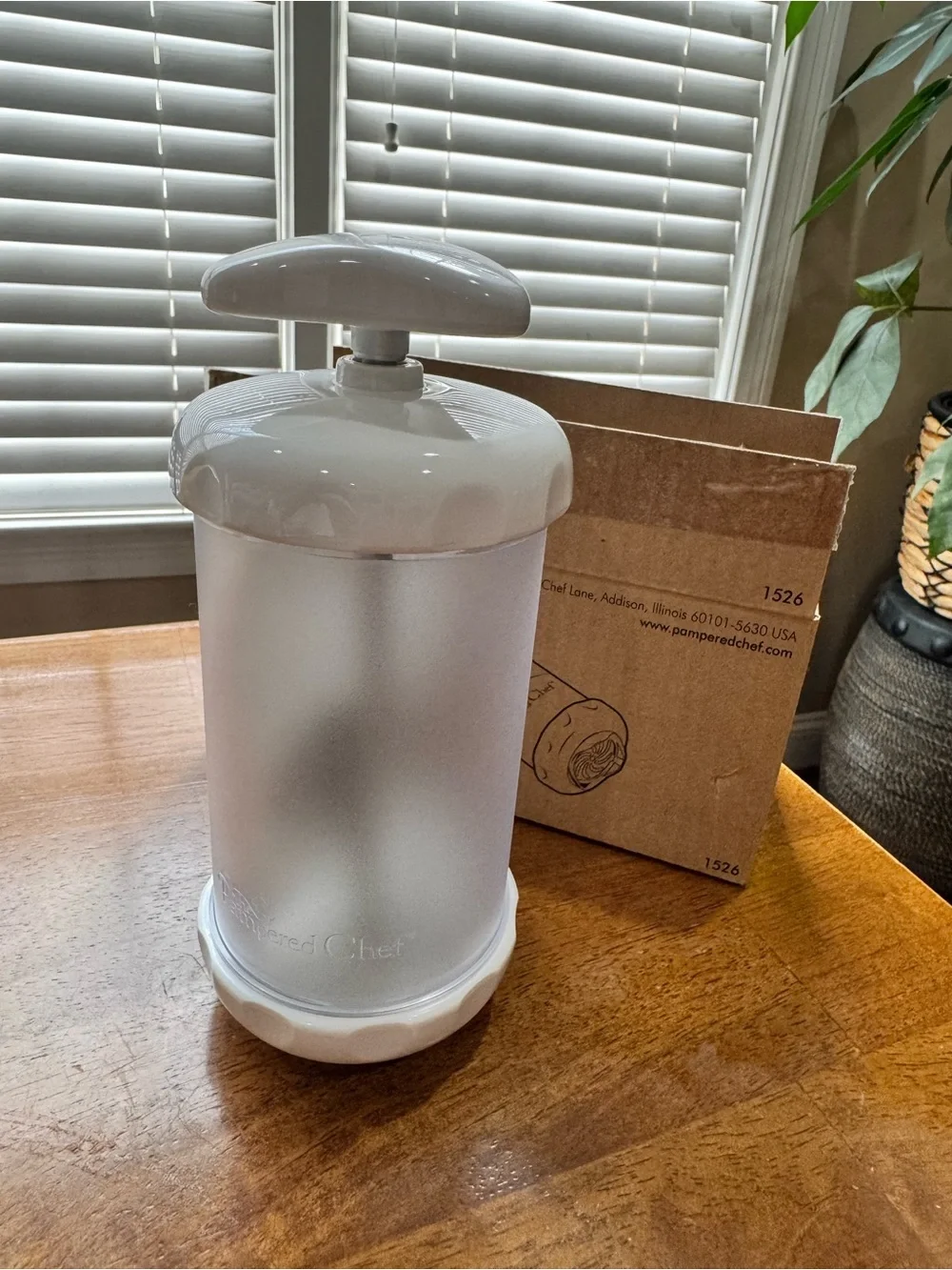 Pampered Chef Cookie Press New Open Box